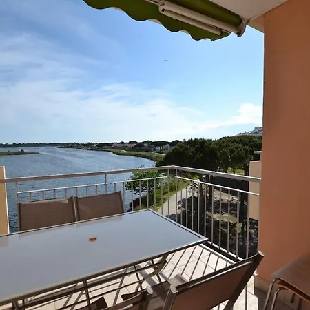 Apartment Les Rives Du Lac Salonique Le Grau-du-Roi